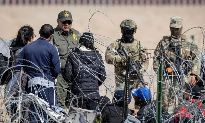 Donald Trump’ın “En büyük sınır dışı operasyonu” olarak adlandırdığı hamle için Meksika sınır kentlerinde hummalı bir hazırlık sürüyor.