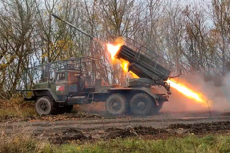 Ukrayna'dan sürpriz Kursk operasyonu: Rusya'ya ağır darbe 1 Ukrayna, Rusya'nın Kursk bölgesinde sürpriz bir saldırı başlatarak stratejik noktaları hedef aldı.