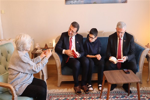 “İmamoğlu ve Yavaş’tan Özdağ Ailesine Destek 1 Imamoglu Yavas Ziyaret