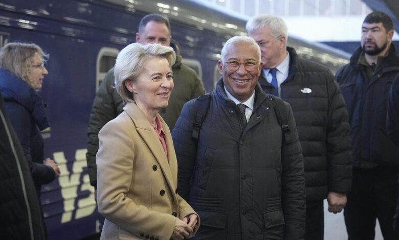 Avrupa ve Kanada’dan 12 lider, Rusya’nın Ukrayna’yı işgalinin üçüncü yıldönümünde Kiev’e giderek dayanışma mesajı verdi.