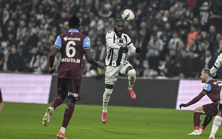 Beşiktaş, Trabzonspor’u Mağlup Etti 13 Süper Lig’in 24. haftasında Beşiktaş, sahasında Trabzonspor’u 2-1 mağlup ederek puanını 38’e yükseltti