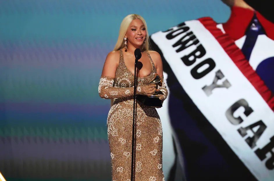 Beyoncé, Grammy tarihine geçti 1 Los Angeles’ta düzenlenen 67. Grammy Ödülleri’nde, müzik dünyasında tarihi bir gece yaşandı. Beyoncé, “Yılın Albümü” ödülüne nihayet ulaştı.