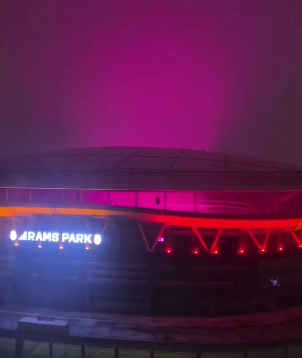 istanbul pembe bulut sebebi