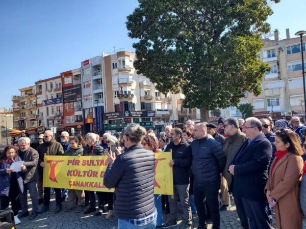 İsmet Güneşhan Çanakkale’de Madımak Anmasına Katıldı 2 Canakkale Madimak 2