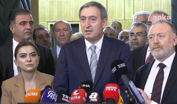 Dem Parti Öcalan Hamlesi Vites Yükseltiyor Siyaset Yapsın 2 Dem Parti Ocalan 2