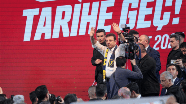 Ekrem İmamoğlu Mitinglerine Yoğun İlgi 5 Ekrem Imamoglu Miitng 2