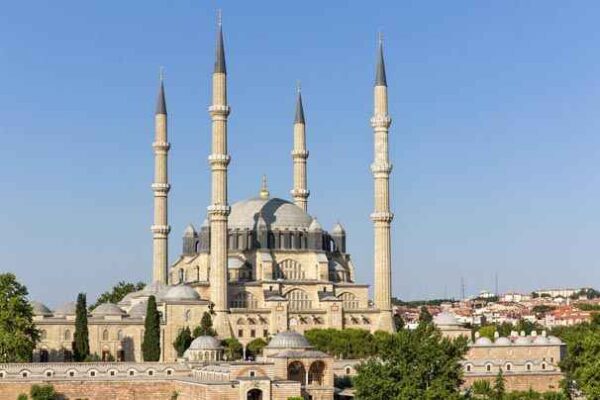 Selimiye Caminin İbadete Açılışı (1575) 5 Selimiye Cami