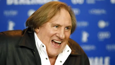 Gérard Depardieu, 2021’de bir film setinde iki kadına cinsel tacizde bulunduğu suçlamasıyla Paris’te hakim karşısına çıktı.