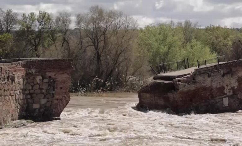 İspanya'da geniş bir alanda etkili olan Martinho fırtınası, sellerle birlikte tarihi yapıları yıktı, binlerce kişiyi yerinden etti.