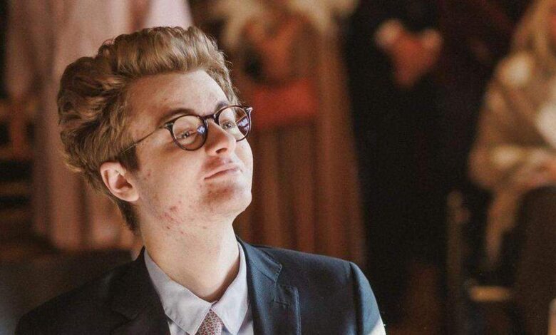 Lüksemburg Prensi Frederik, 'POLG' olarak bilinen nadir bir hastalık nedeniyle 22 yaşında yaşamını yitirdi.