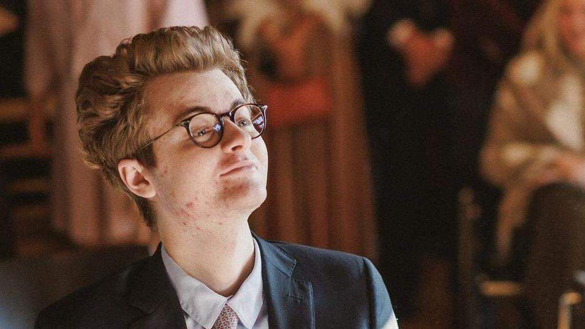 Lüksemburg Prensi Frederik hayatını kaybetti 1 Lüksemburg Prensi Frederik, 'POLG' olarak bilinen nadir bir hastalık nedeniyle 22 yaşında yaşamını yitirdi.