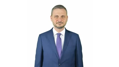 24 oy alarak çoğunluğu sağlayan Önder Serkan Çebi, Beylikdüzü Belediye Başkan Vekilliği görevine getirildi.