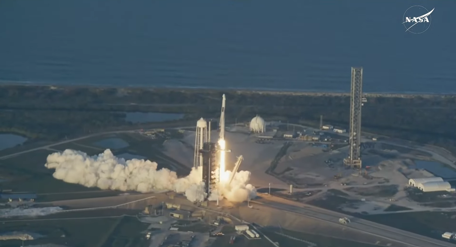 SpaceX Crew-10 Görevi Başarıyla Fırlatıldı 4 Astronot ISS Yolunda 1 Elon Musk'ın sahibi olduğu SpaceX, Crew-10 misyonu kapsamında 4 astronotu Uluslararası Uzay İstasyonu’na gönderdi.