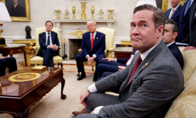 Trump’ın ulusal güvenlik danışmanı Michael Waltz,, Signal mesajlaşma grubuna yanlışlıkla bir gazeteciyi ekledi.