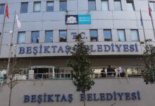 Beşiktaş Belediyesi'yle ilgili soruşturma genişletildi. Beşiktaş Belediye Başkan Yardımcısı Ali Rıza Yılmaz ile birlikte 12 kişi daha gözaltına alındı.