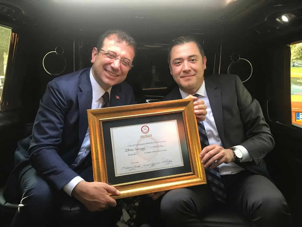 Ekrem İmamoğlu ve Murat Ongun'un tahliye talebi reddedildi 1 Ekrem İmamoğlu, Murat Ongun ve Mehmet Murat Çalık dahil tüm sanıkların tutukluluğuna yapılan itiraz, nöbetçi mahkemece reddedildi.