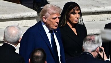 Donald Trump, kendisinin yeni papa olmasını isteyeceğini söyleyerek dikkat çekti. ABD basını, bu ihtimali hicivle karşıladı.