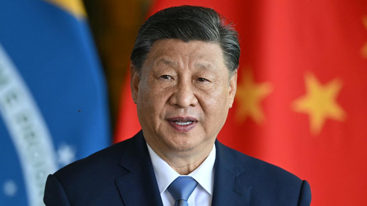 Xi Jinping’den ticaret savaşı mesajı 1 Çin Devlet Başkanı Xi Jinping, Vietnam’dan başlattığı Güneydoğu Asya turunda ticaret savaşlarına karşı uyarıda bulundu.