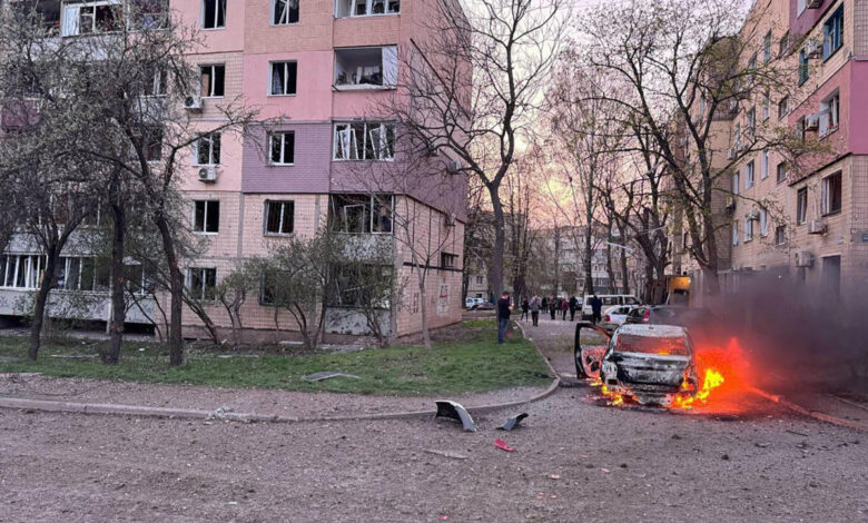 Ukrayna’nın orta kesiminde bulunan Zelenski'nin memleketi Kryvyi Rih kenti, Rusya’nın balistik füze saldırısıyla sarsıldı.
