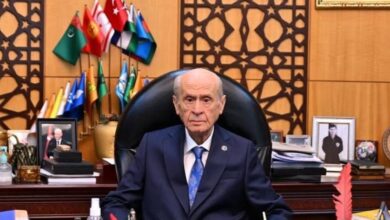 Bir süredir sağlık sorunları yaşayan MHP Genel Başkanı Devlet Bahçeli, 99 gün aradan sonra TBMM'ne giderek Sırrı Süreyya Önder için taziye ziyaretinde bulundu
