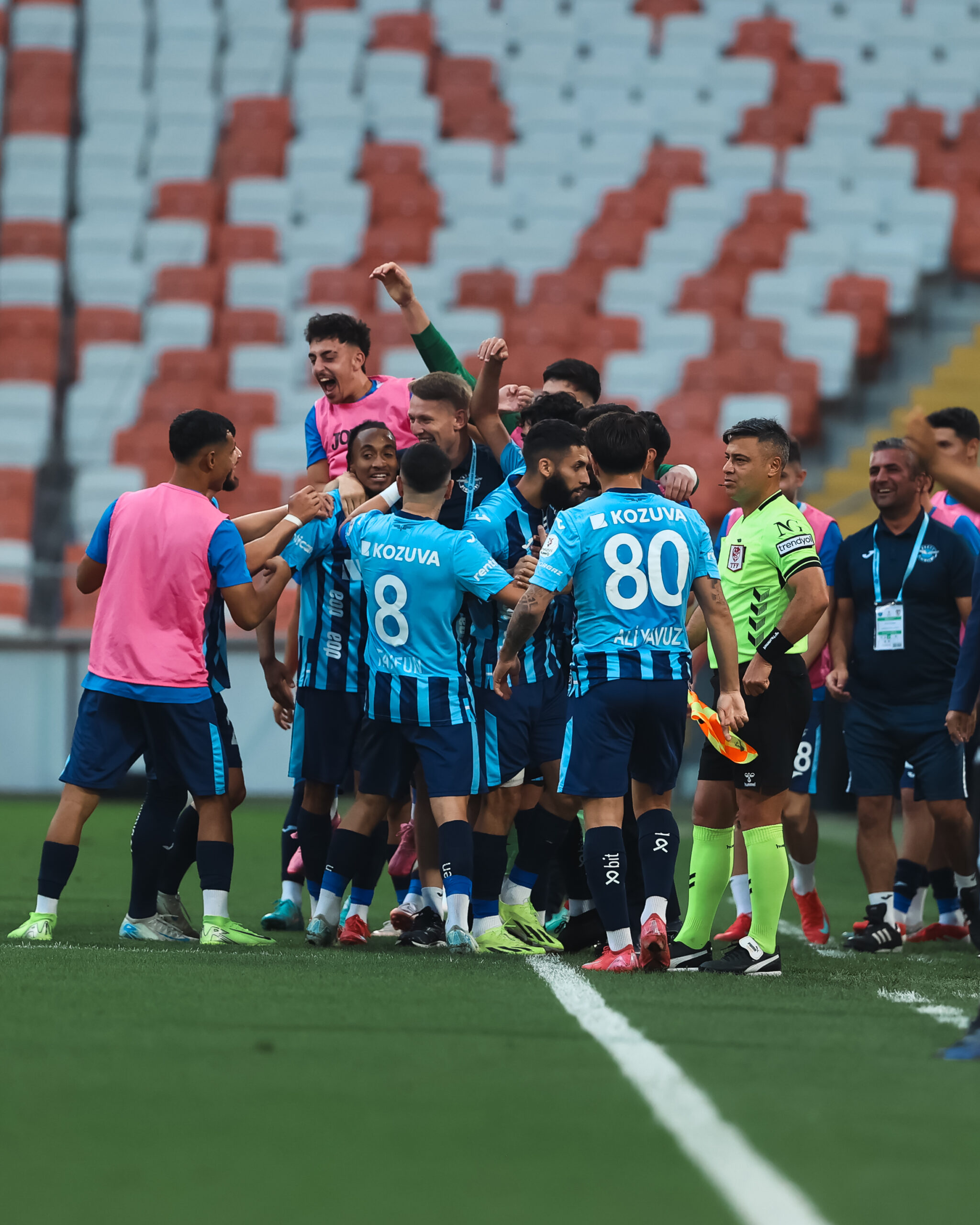 Süper Lig'den düşmesi kesinleşen Adana Demirspor, son hafta karşılaşmasında Gaziantep FK ile 2-2 berabere kaldı