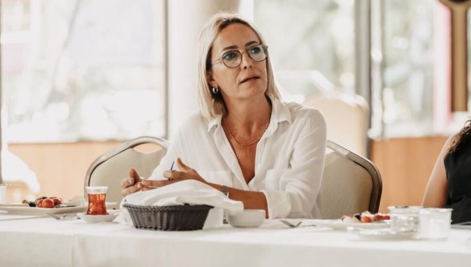Ayşemden Akın’a destek çağrısı 1 Gazeteci Ayşemden Akın’ın tehditlere maruz kalmasının ardından Rum Gazeteciler Birliği’nden dikkat çeken bir açıklama geldi.