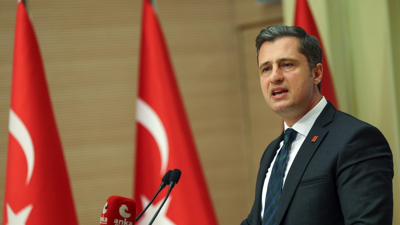 CHP’den asgari ücret mesajı 1 (CHP) Genel Başkan Yardımcısı ve Parti Sözcüsü Deniz Yücel, asgari ücret konusunda dikkat çeken önemli açıklamalarda bulundu.