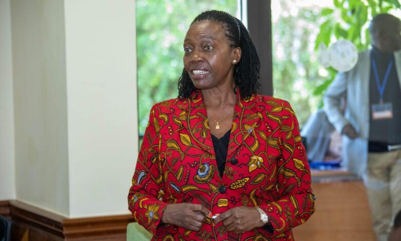 Kenyalı siyasetçi Martha Karua, Tanzanya’da muhalefet lideri Tindu Lissu’nun davasını takip etmek isterken gözaltına alındı.