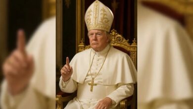 ABD Başkanı Donald Trump, kendisini Katolik lider Papa gibi gösteren yapay zeka destekli bir görseli Truth Social hesabından yayımladı.