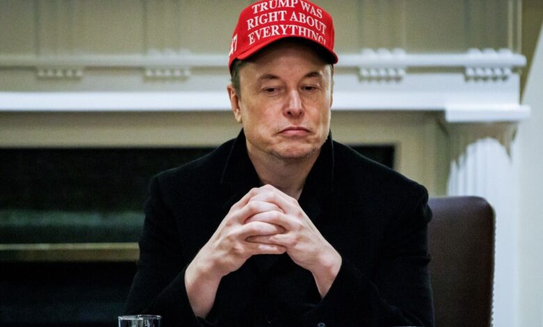 Elon Musk’ın şirketi SpaceX’in geliştirdiği dev roket Starship, yerde yapılan ateşleme testi sırasında büyük bir patlama yaşadı.