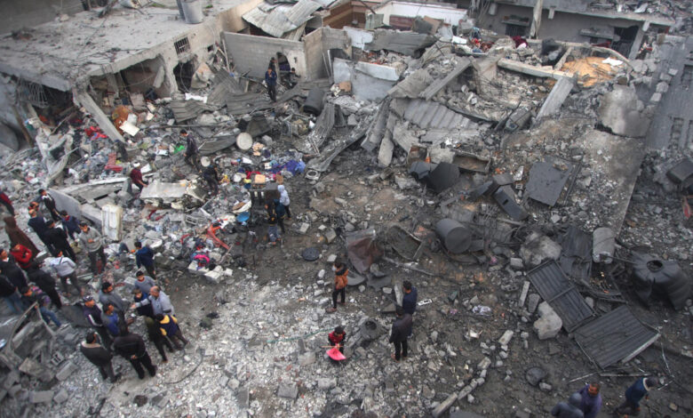 İsrail’in Gazze Şeridi’ne ve Batı Şeria’ya düzenlediği saldırılarda biri çocuk 9 Filistinli yaşamını yitirirken çok sayıda kişi de yaralandı.