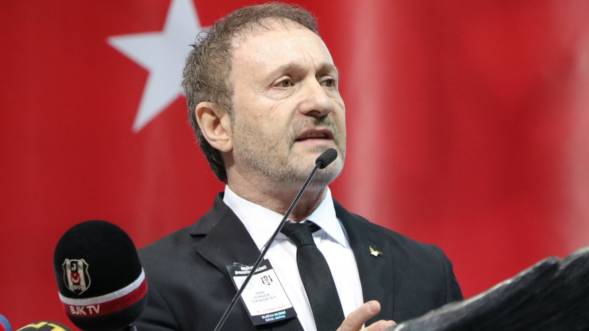 Hürser Tekinoktay’dan vize kriziyle ilgili çarpıcı açıklama 1 Schengen vizesine başvurmak isteyen Türk vatandaşları, randevu almak için dahi ciddi zorluklar yaşıyor.