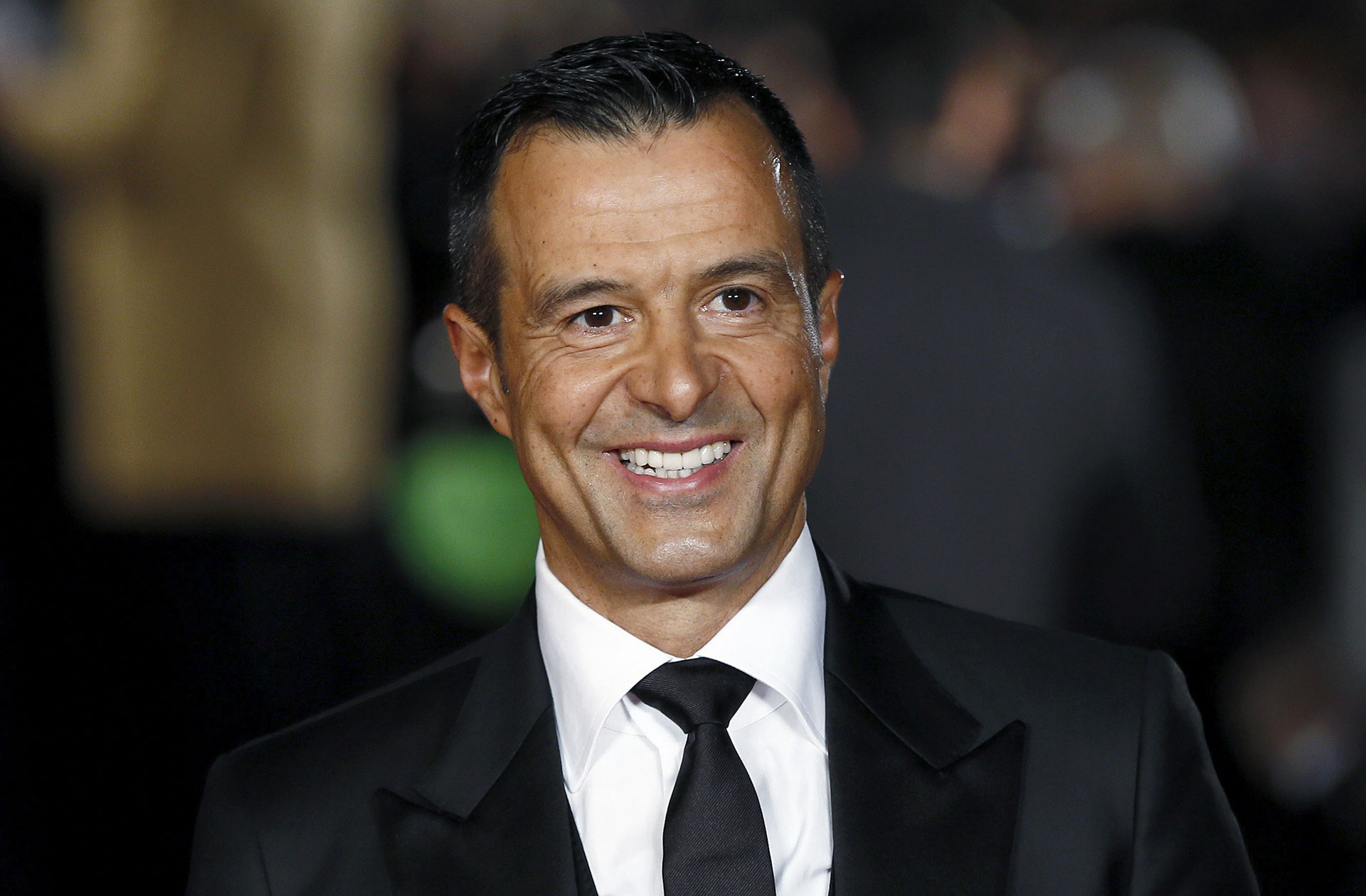Jorge Mendes iş başında! Başı dertte! 1 Fenerbahçe ve Beşiktaş'la ilişkileri nedeniyle Türkiye'nin gündemine sık sık gelen süper menajer Jorge Mendes, vergi kaçırmadan ötürü ağır ceza alacak