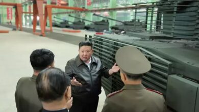 Kuzey Kore lideri Kim Jong-Un, modern savaş koşullarına uygun tankların üretimine öncelik verilmesini istedi.