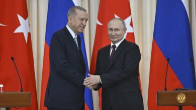 Kremlin, Ukrayna Devlet Başkanı Zelenski’nin davetine rağmen Rusya Devlet Başkanı Putin’in İstanbul’daki görüşmelere katılmayacağını açıkladı