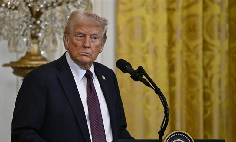 ABD Başkanı Donald Trump, İngiltere ile uzun süredir beklenen ticaret anlaşmasını duyurdu.