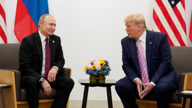 ABD Başkanı Donald Trump, pazartesi günü Rusya Devlet Başkanı Vladimir Putin ve Ukrayna Devlet Başkanı Volodimir Zelenski ile telefon görüşmeleri gerçekleştireceğini duyurdu.
