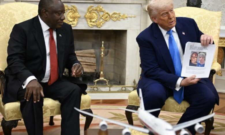 ABD Başkanı Donald Trump önce konuğu olan Güney Afrika lideri Cyril Ramaphosa'yı soykırımla suçladı. Ardından ise NBC muhabirini kovdu