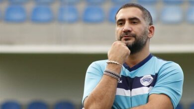 Eski futbolcu Ümit Karan, hakkında verilen hapis cezasının Yargıtay tarafından onanması üzerine bugün Bakırköy Adliyesi’ne gelerek teslim oldu.