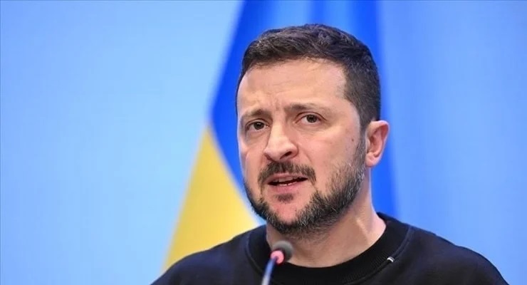 Ukrayna Devlet Başkanı Volodimir Zelenski, geleneksel gece mesajında Rusya-Ukrayna savaşında son 24 saatte yaşanan gelişmeleri değerlendirdi.