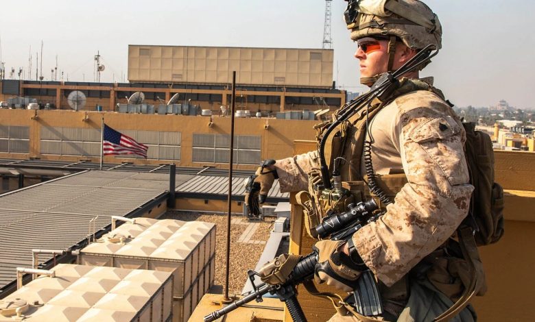 ABD, artan güvenlik tehditleri nedeniyle Bağdat Büyükelçiliği’ndeki zorunlu olmayan personel ve aile üyelerinin tahliye edilmesine karar verdi.