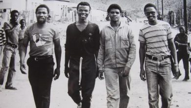 Apartheid rejimi sırasında öldürülen dört siyah aktivistin davası, onlarca yıl sonra Güney Afrika’da yeniden gündemde.
