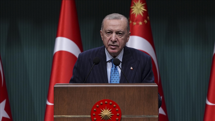 Cumhurbaşkanı Erdoğan'dan Putin, Zelenskiy ve Trump mesajı 1 Recep Tayyip Erdoğan, Kabine Toplantısı sonrasında millete seslenişinde İstanbul’un barış merkezi olması için yeni bir çağrıda bulundu.