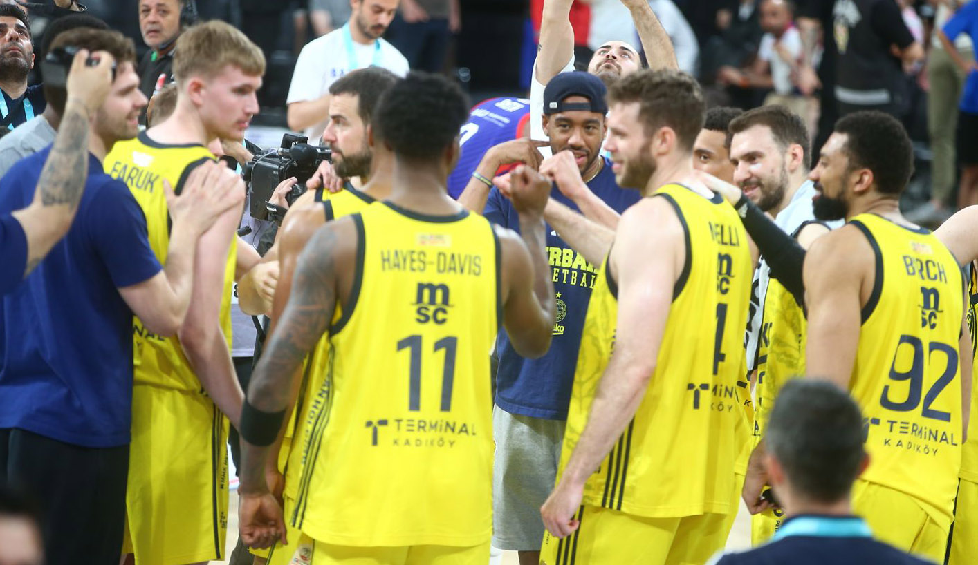 İlk finalistin adı belli oldu : Fenerbahçe Beko 1 Nationalturk.com yazarı Ufuk Akyüz, Fenerbahçe Beko'nun finale yükseldiği Bahçeşehir karşılaşmasını değerlendirdi