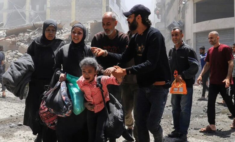 İsrail güçlerinin Gazze’de yardım dağıtım noktalarına açtığı ateş, onlarca kişinin hayatını kaybetmesine ve yüzlerce kişinin yaralanmasına yol açtı.