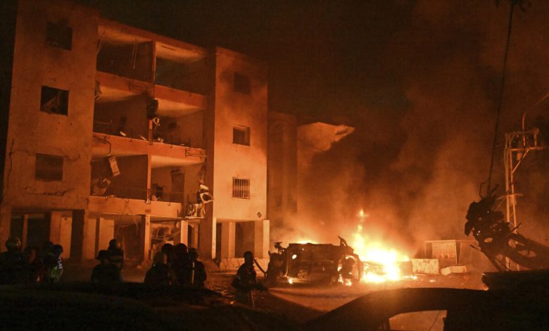 İsrail Savunma Bakanı Israel Katz, İran’ın sivilleri hedef alan saldırılarına yanıt olarak “Tahran'ın kibirli diktatörü artık korkak bir katile dönüştü” dedi.