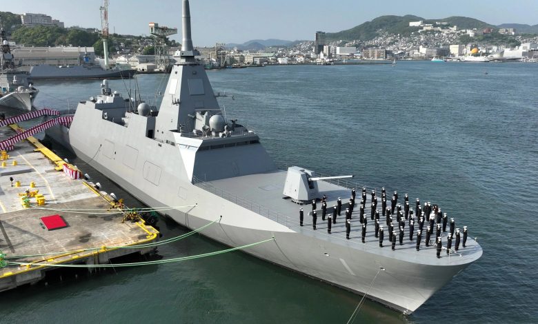 Japonya'nın son teknoloji Mogami sınıfı savaş gemisi JS Yahagi, Avustralya'da Darwin’e demirledi.