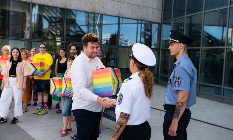 Macaristan hükümeti, bu cumartesi Budapeşte’de yapılması planlanan Onur Yürüyüşü öncesinde AB üye ülke temsilcilerini uyardı.