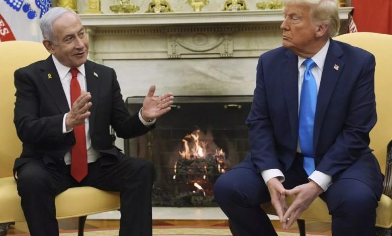 İsrail Başbakanı Netanyahu, İran’a yönelik saldırıların rejim değişikliğine yol açabileceğini söyledi.