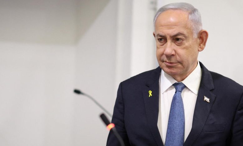 İsrail’in başkenti Kudüs’teki bölge mahkemesi, Başbakan Binyamin Netanyahu’nun bu haftaki duruşmalarda ifade vermesini erteledi.